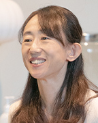 エバ・サーダリン先生